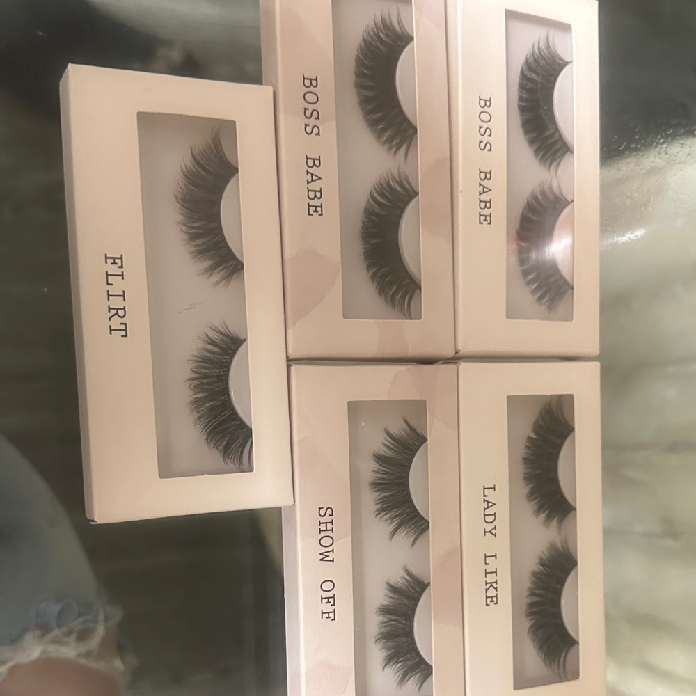 Women Makeup Lashes - Black